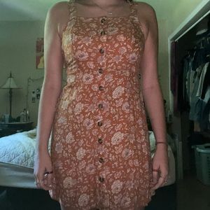 American Eagle dress with tie in back